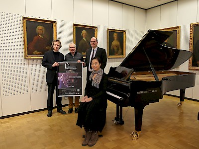 Detaillierte Informationen zum 63. Internationalen Grotrian Klavierspielwettbewerb zu Ehren von Clara Schumann folgen bis zum 10. Februar 2018.